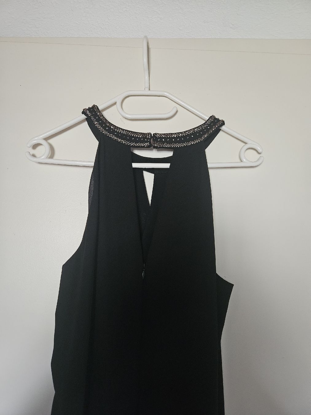 Esprit Tute: Combinaison noir élégante avec perles au col – Nuovo (secondo la descrizione) da Fontenais venduto da zizatie 1