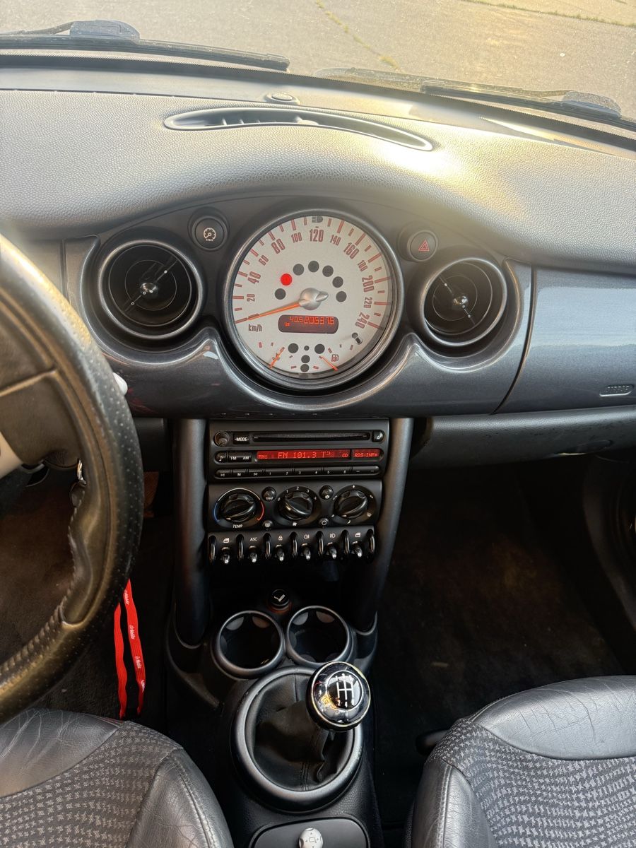 Mini Autos: Mini Cooper 1.6 frisch MFK  – D'occasion à Susten par Carlos_Sousa_89 5