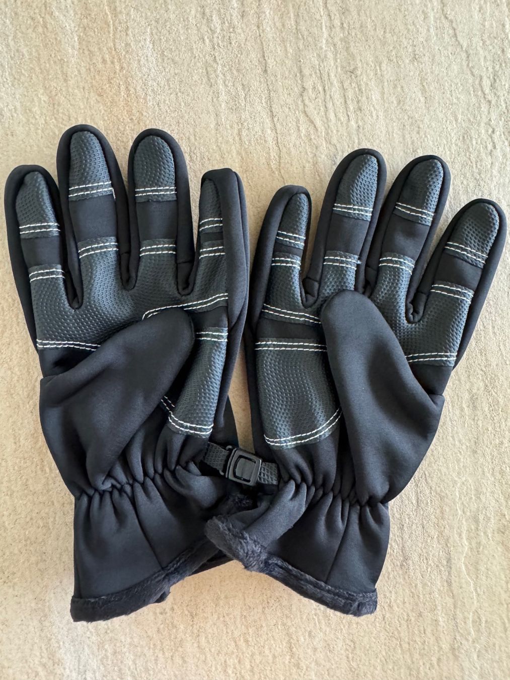 Guanti & manicotti: Gants d'hiver hommes Wind Proof, Touch Screen, taille M – Nuovo (secondo la descrizione) da St-Gingolph venduto da GoldenKeys