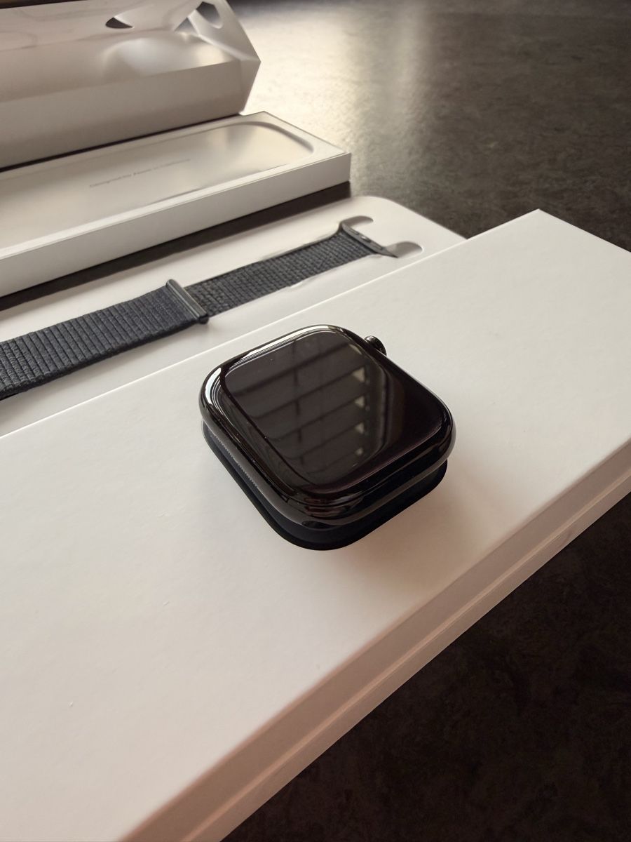 Apple Smartwatch: Apple Watch Series 10 46mm Jet Black – Nuovo (secondo la descrizione) da Weinfelden venduto da lor_ndm6 5