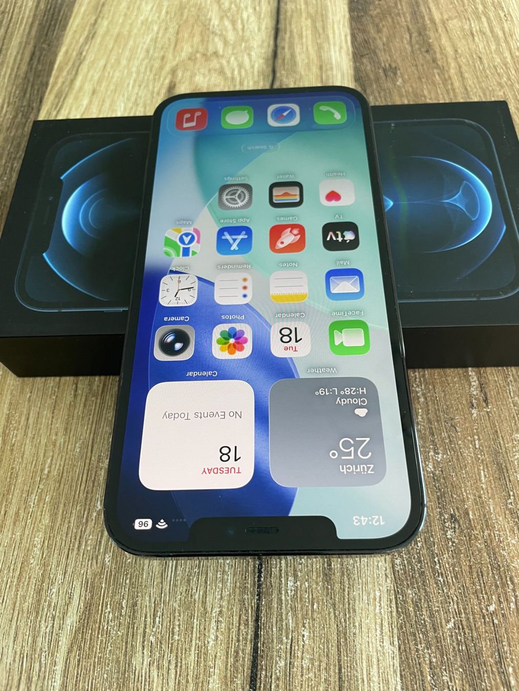 Apple Telefoni cellulari / Smartphones: iPhone 12 Pro Max Pacific Blue – Usato da Dornach venduto da Garocle 2