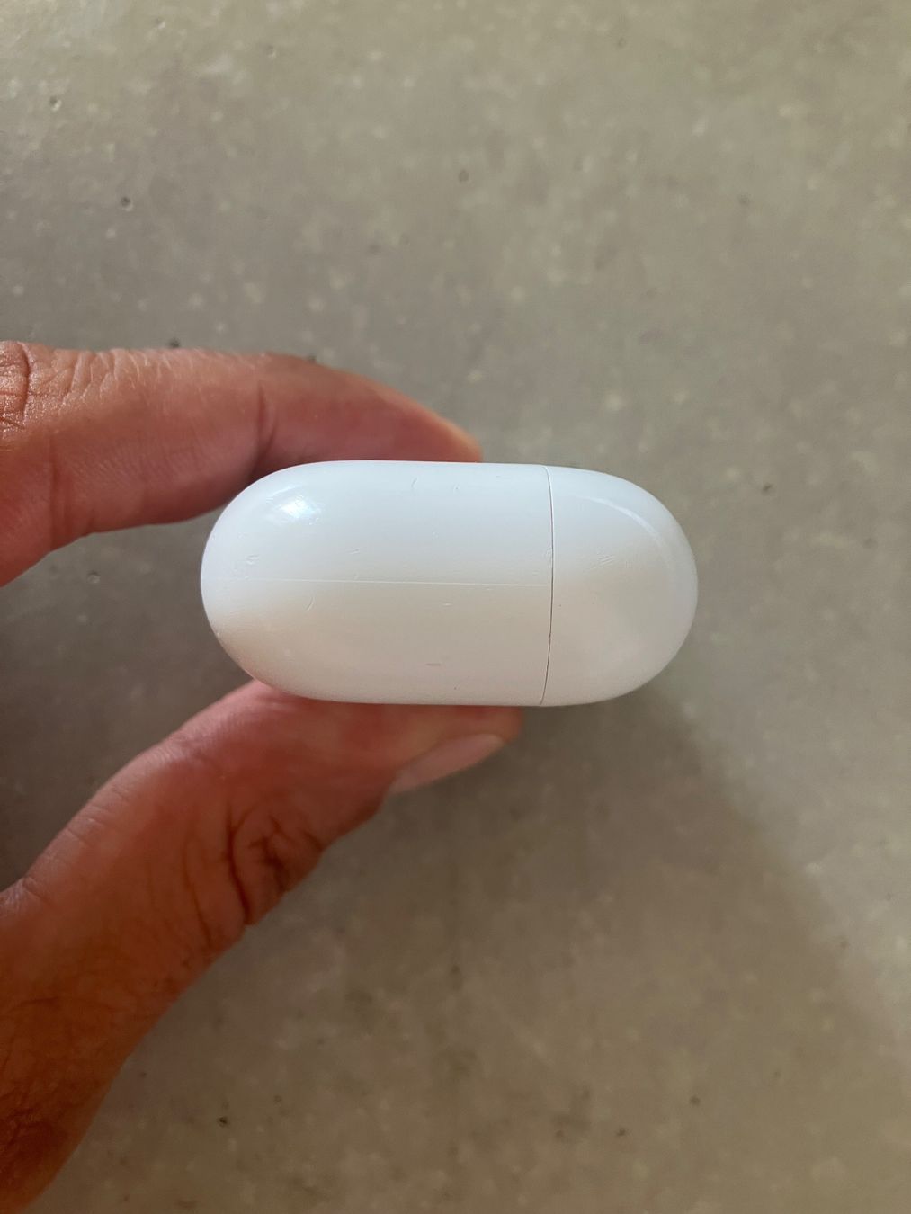 Apple Cuffie: Apple AirPods Pro 1 Charging Case – Usato da Lausanne venduto da mr.v 8