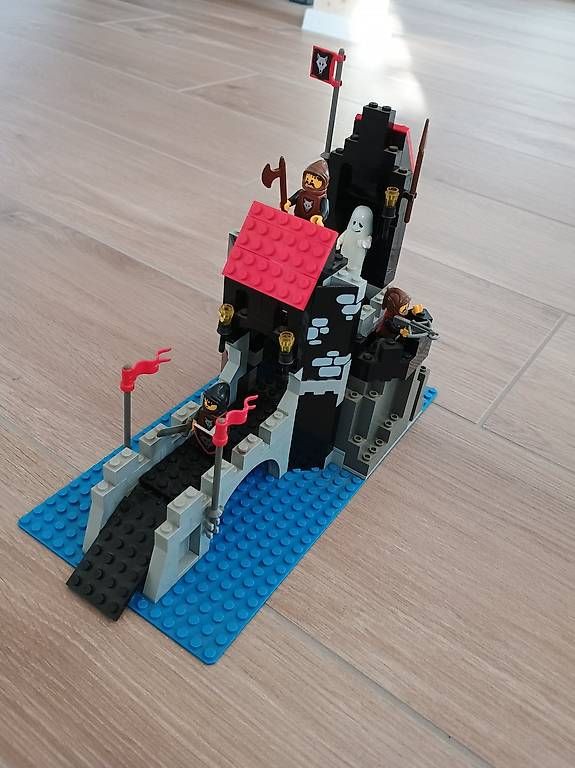 Lego Kit di costruzioni: LEGO CASTLE 6075 Wolfpack Tower 1992 – Usato da Kaufdorf venduto da TequilaSunrise 2