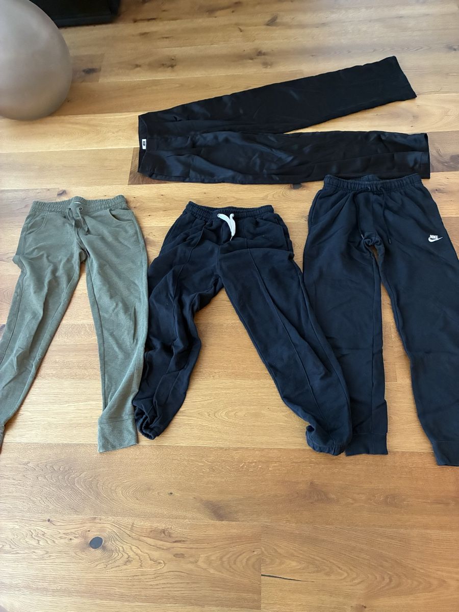 Lotti di vestiti: Diverse Hosen Grösse XS – Usato da Wangen SZ venduto da el_paso08