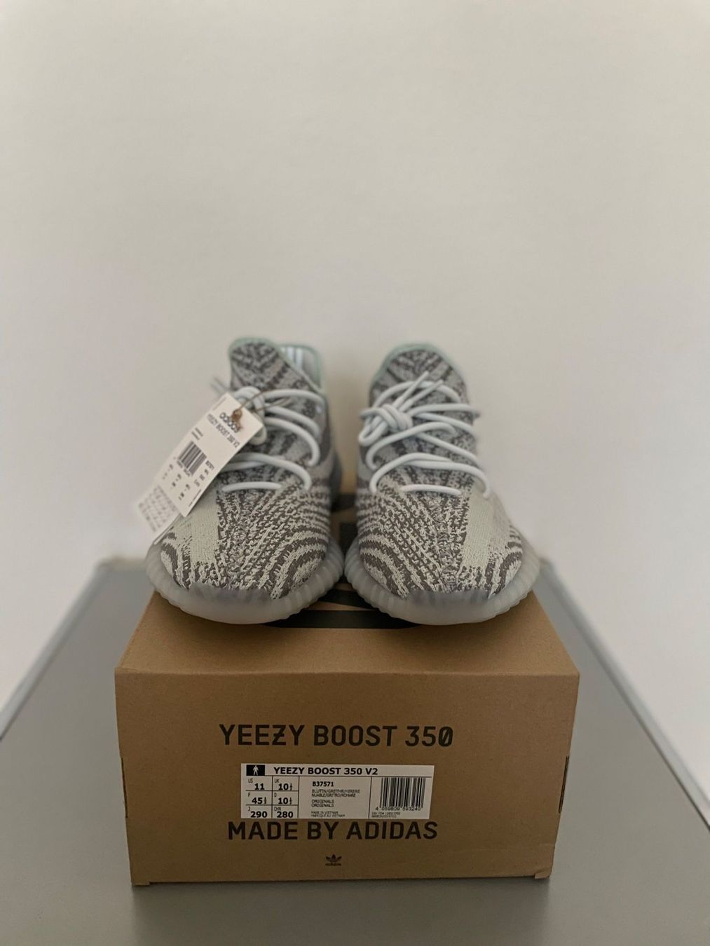 Adidas Scarpe da uomo: Yeezy Boost 350 V2 Blue Tint EU 45 1/3 – Nuovo e nell'imballaggio originale da Reutigen venduto da Adweng 1
