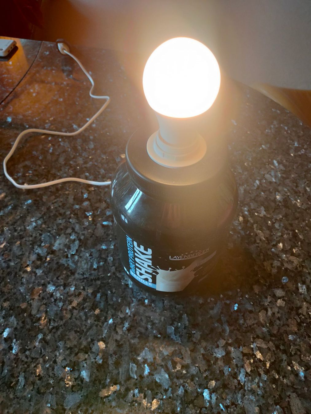 Lampade: Upcycling Tischleuchte Unikat – Nuovo e nell'imballaggio originale da Rothrist venduto da Gleitig 1