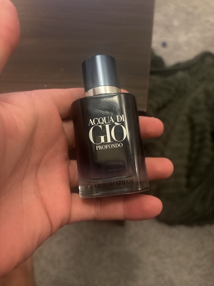 Armani Profumi & Eau de Toilette: Aqua du gio Profondo Parfum ca 25 ml  – Usato da murten venduto da kam_9wqw