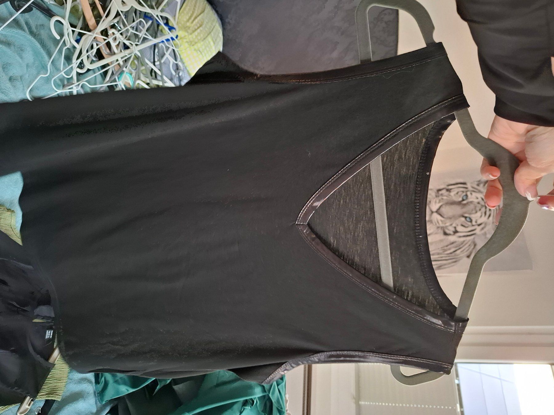 Camicette: T-Shirt schwarz – Usato da Jona venduto da Mel_Rose_283