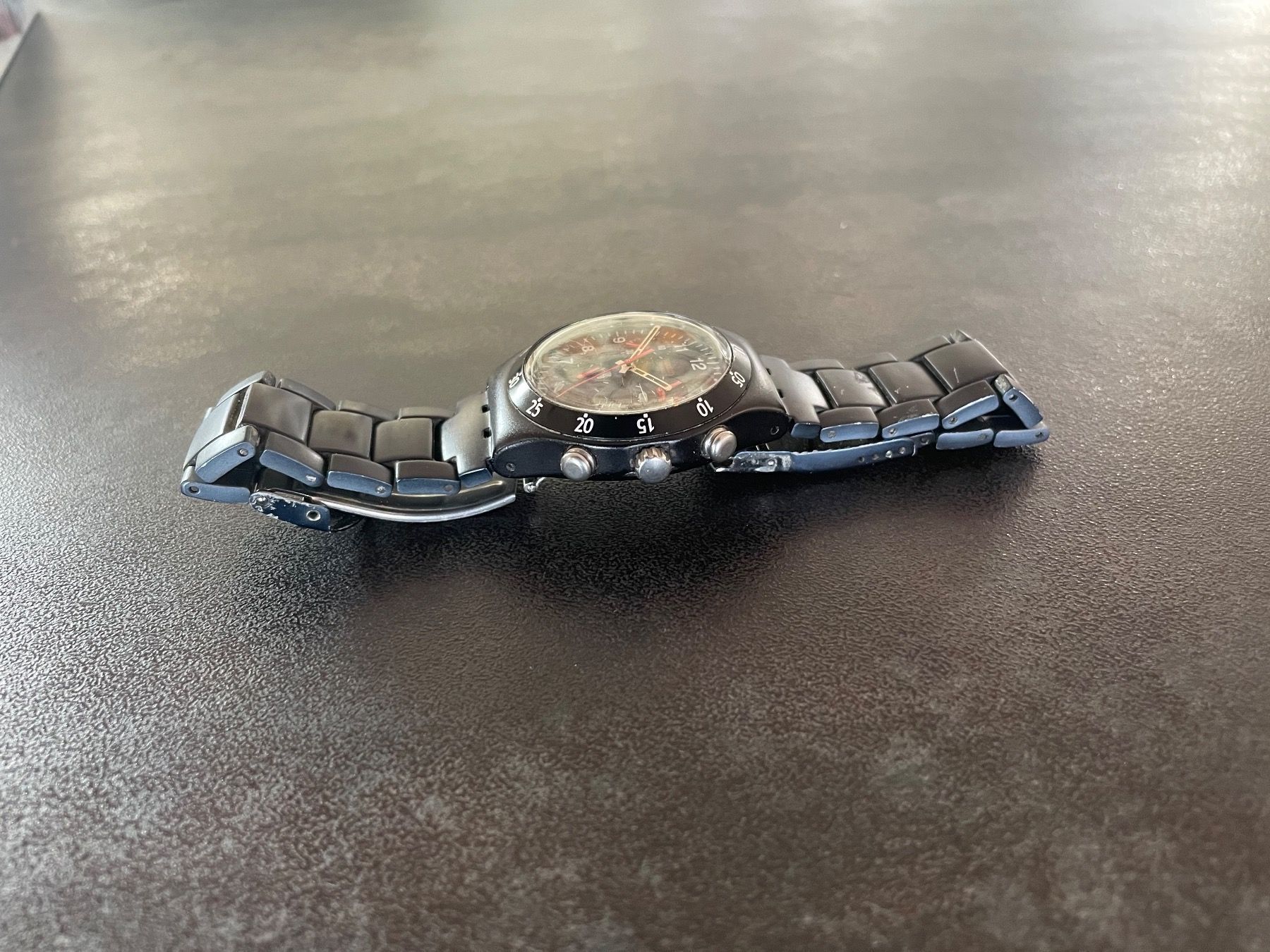 Swatch Orologi: Montre Swatch Irony Chrono Aluminium – Usato da Vallamand venduto da Bricbracbroc82 3