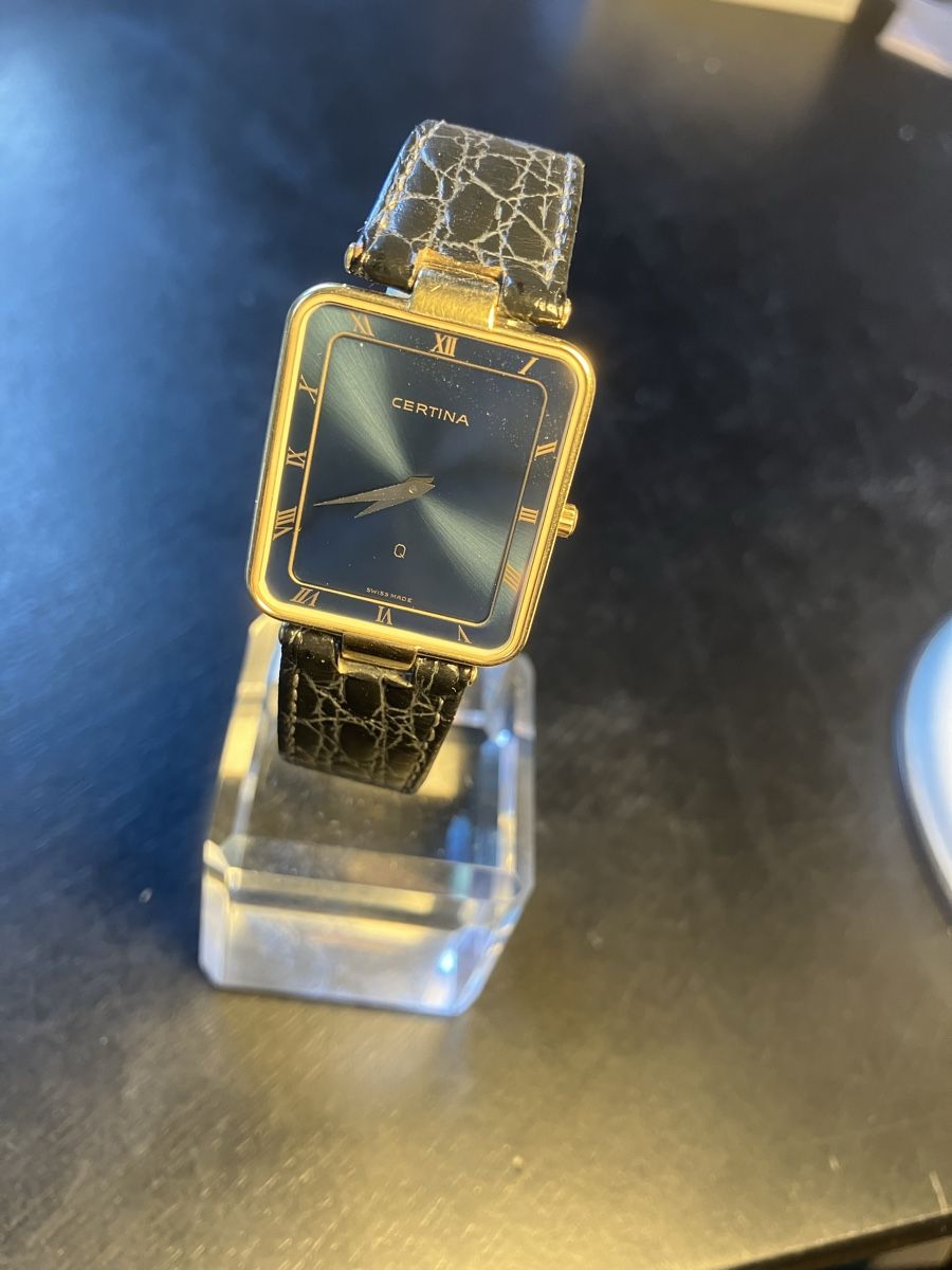 Certina Orologi: Certina Quartz Uhr    Caree Form – Usato da Herisau venduto da Penholder 1