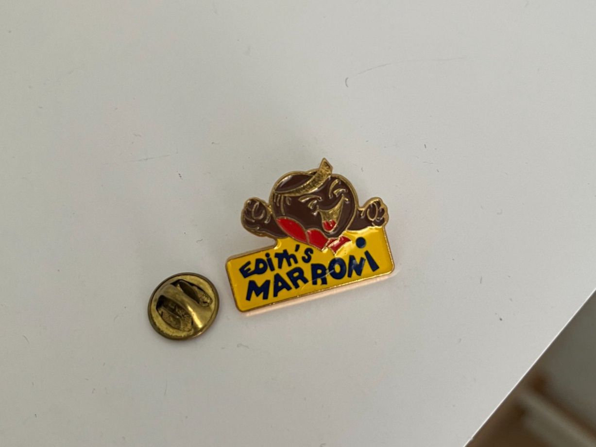 Plaquettes & Badges: Pin Ediths Marroni Werbeanstecker – D'occasion à Dietikon par sch_w2tw