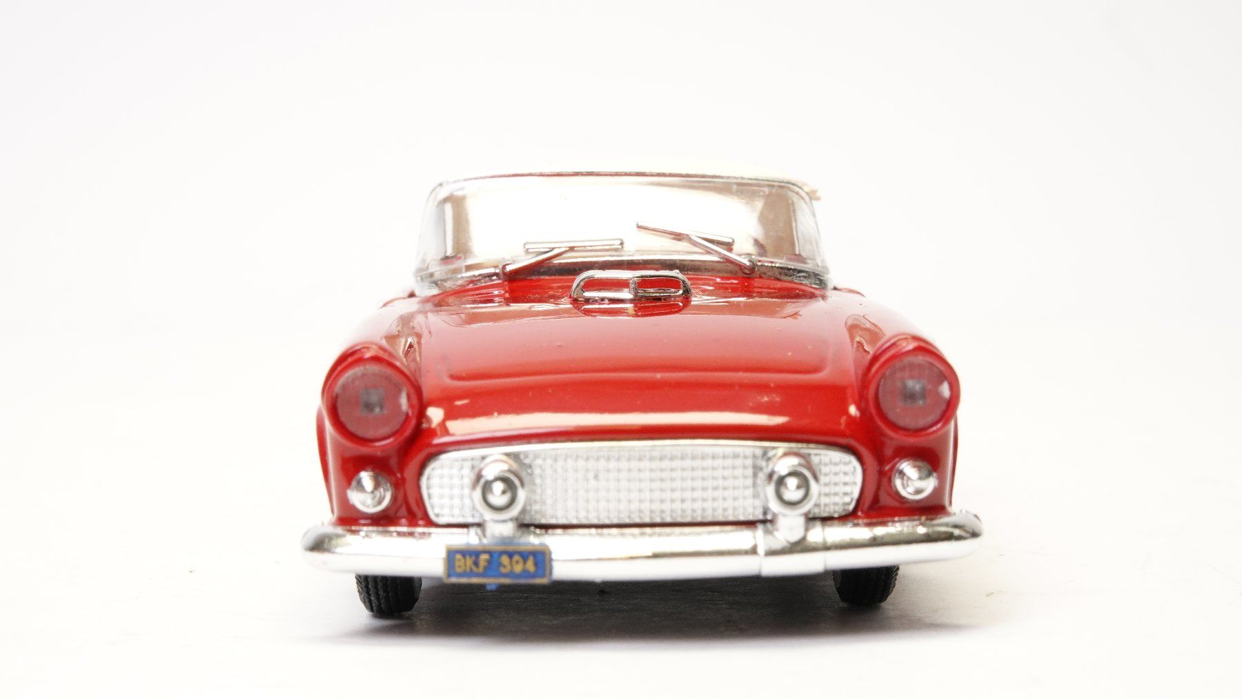 Rio Modellini d'auto: e55 Rio 1/43 Ford Thunderbird 1956 rot – Usato da Thun venduto da evinka_gmbh 2