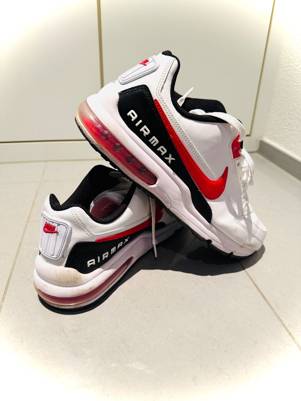 Nike Herrenschuhe: Nike Airmax – Gebraucht aus Niederbipp von Brainovate