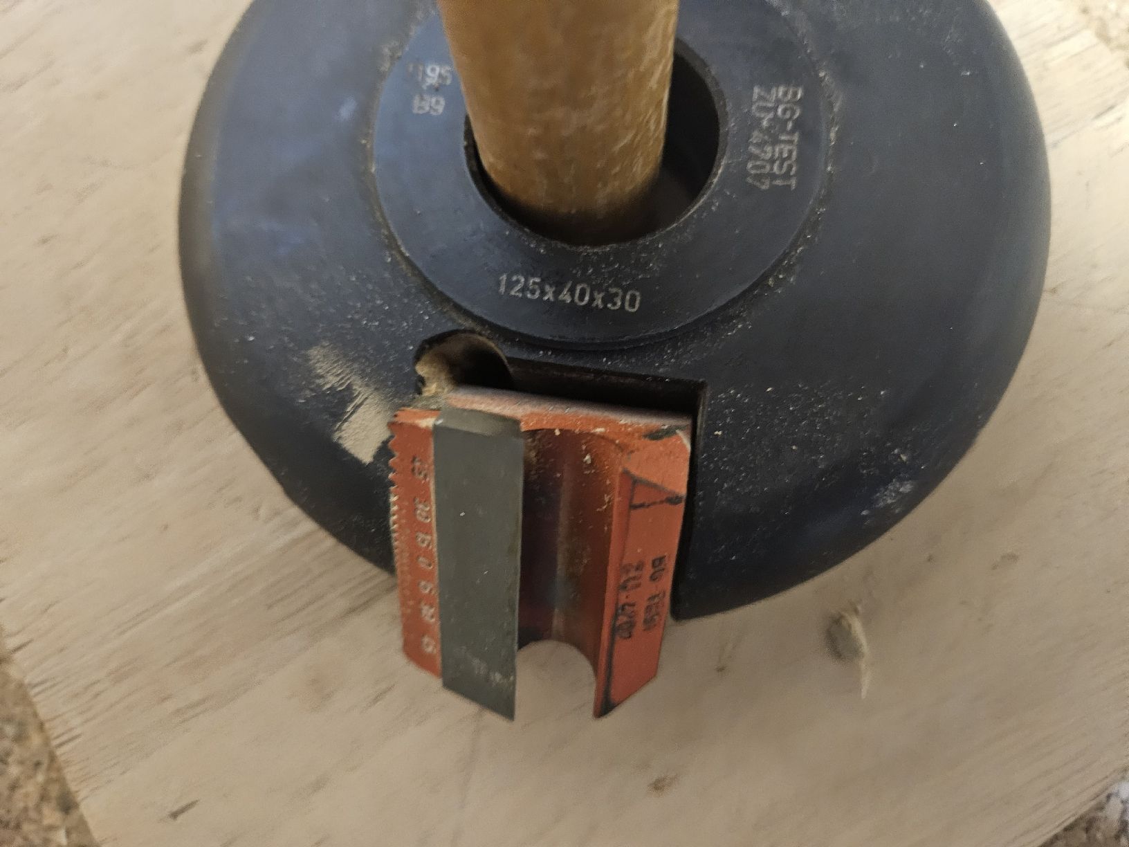 Bohrmaschinenadapter mit Sechskant für 22mm T-Nut Spiralen - www