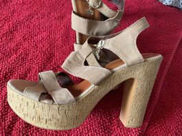 Sommer Plateausandalen in Beige/Braun, Grösse 39