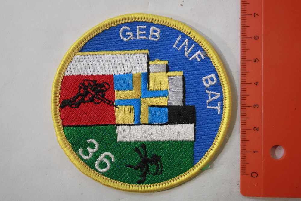 36 inf bat (D'occasion) à La plaine pour CHF 3 – avec livraison ...