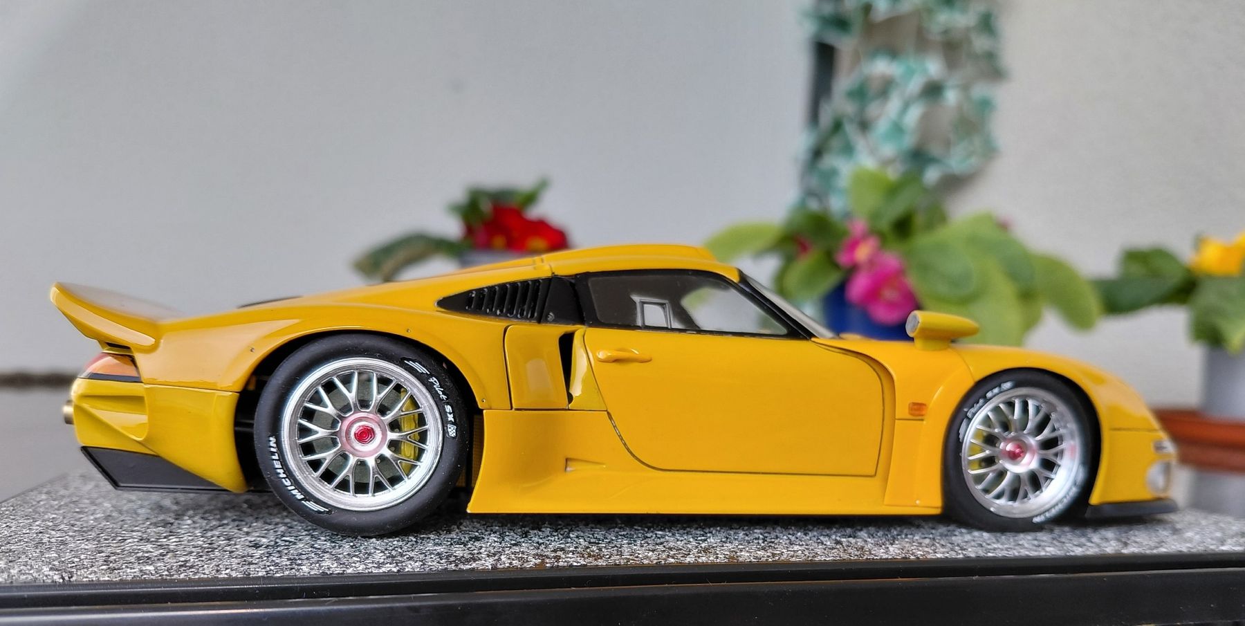 Porsche Modellini d'auto: Porsche 911 GT1 – Nuovo (secondo la descrizione) da Bottenwil venduto da Toyscout 1