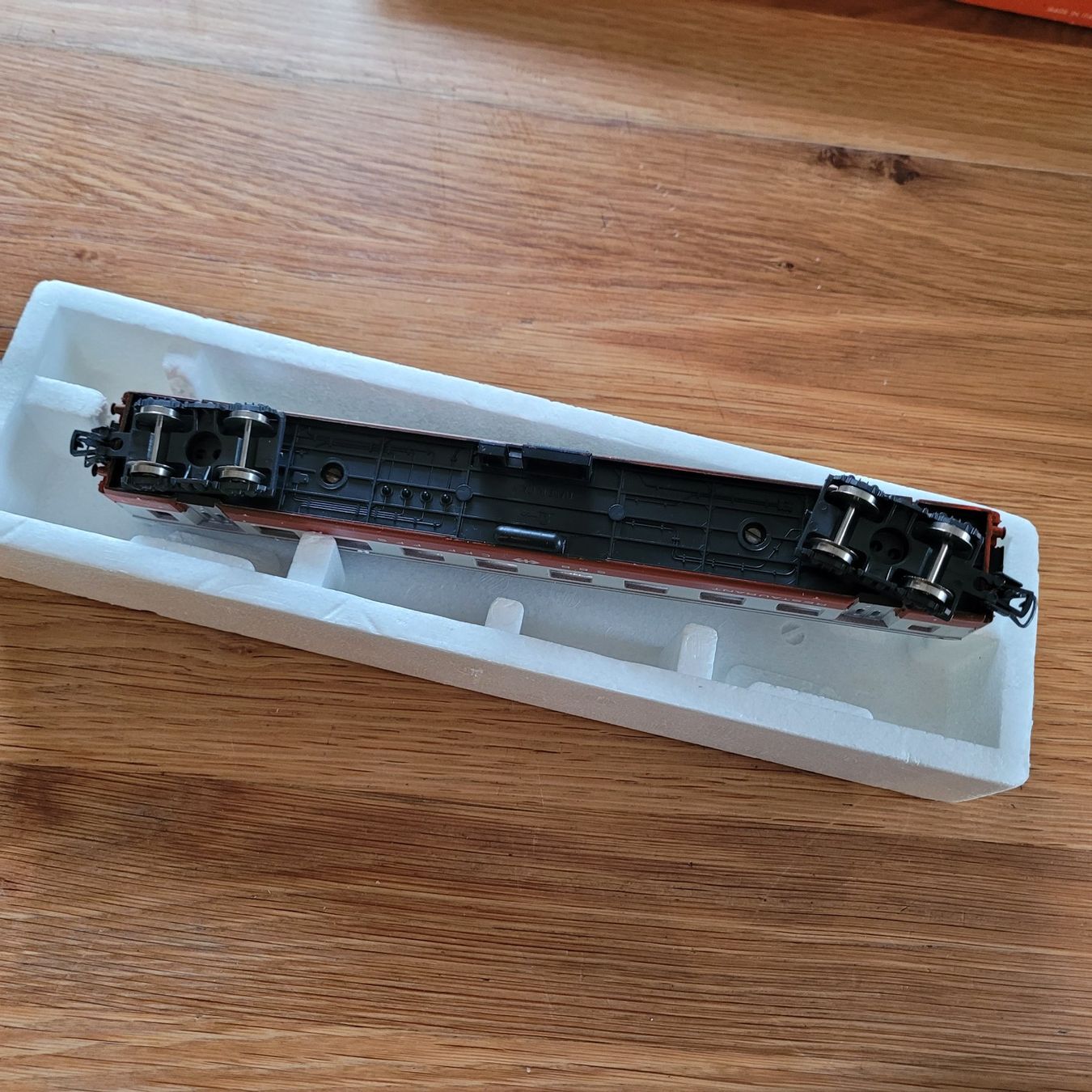 Lima Modellini di ferrovie: Lima HO SCALE Wagon Restaurant SBB CFF FFS – Usato da Reconvilier venduto da itzlittlerabbit 4