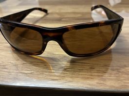 Lunettes à soleil neufs de marque RayBan