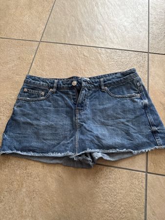 Zara Hotpants/Rock Grösse 38