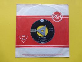 The Browns – The Three Bells