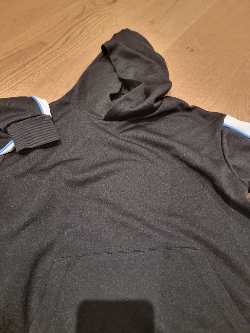 H&M Maglioni & Felpe: 2 H&M Kapuzenpullover, 134/140 – Usato da Buttikon SZ venduto da Limo180 2
