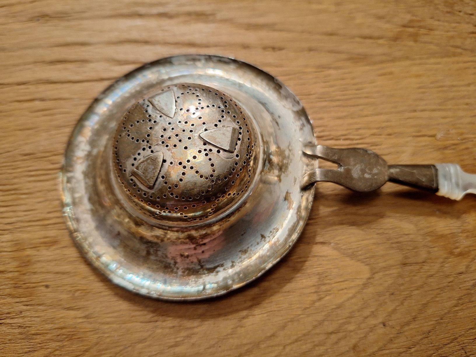 Löffel: Antikes Teesieb Silber 800 mit Perlmutt Griff – Gebraucht aus Dornach von bals28 4