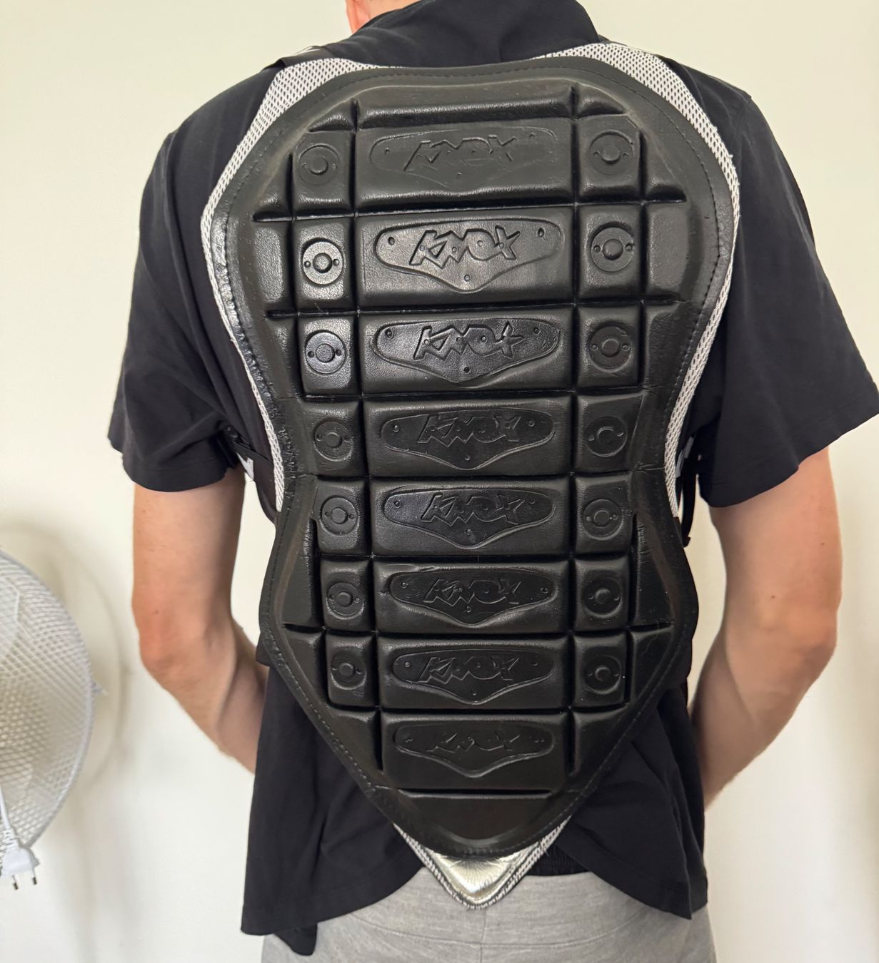 Protezioni & Imbottiture: KNOX Back Protector CE Level 2 Motorrad Grösse L 423130 – Nuovo (secondo la descrizione) da Dübendorf venduto da uji_p2hg