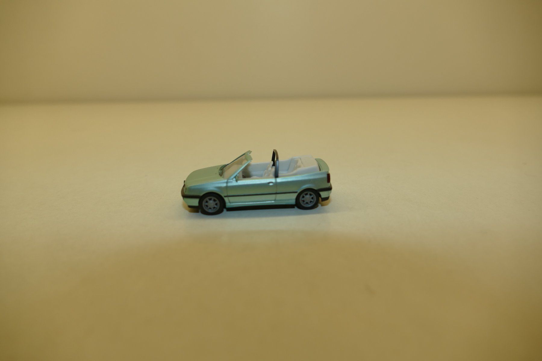 Herpa Modellautos: Herpa 1:87: VW Golf Gabrio – Neu (gemäss Beschreibung) aus Niederhasli von Flash32 1