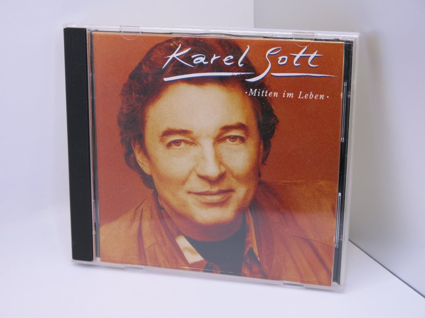 CD: CD Karel Gott – Mitten Im Leben – Usato da Ernetschwil venduto da luisvonerni