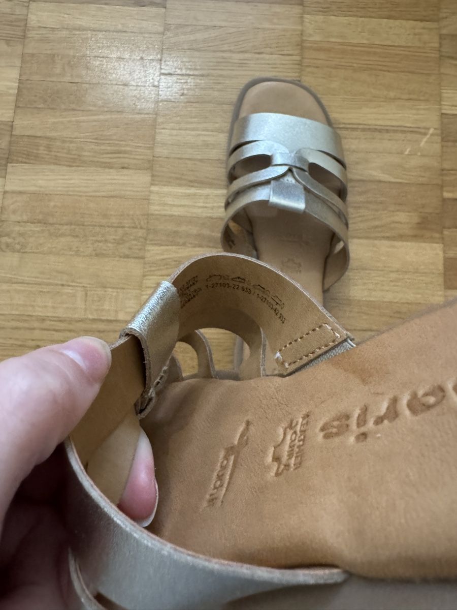 Tamaris Damenschuhe: Tamaris Pantolette flach gold, echt Leder – Neu (gemäss Beschreibung) aus Uznach von Martina191185 2
