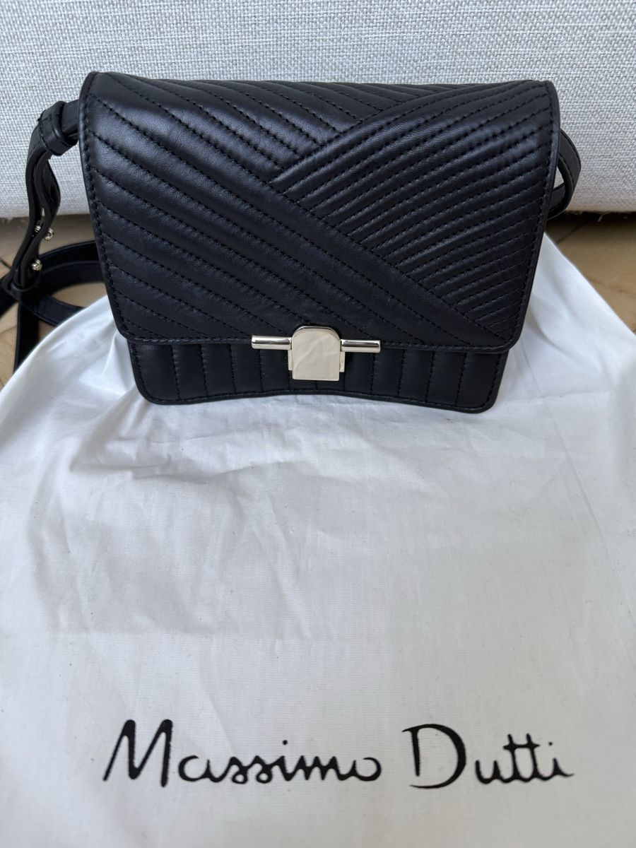 Massimo Dutti Borse da donna: Kleine Ledertasche von Massimo Dutti – Usato da Zürich venduto da Andaluca 1