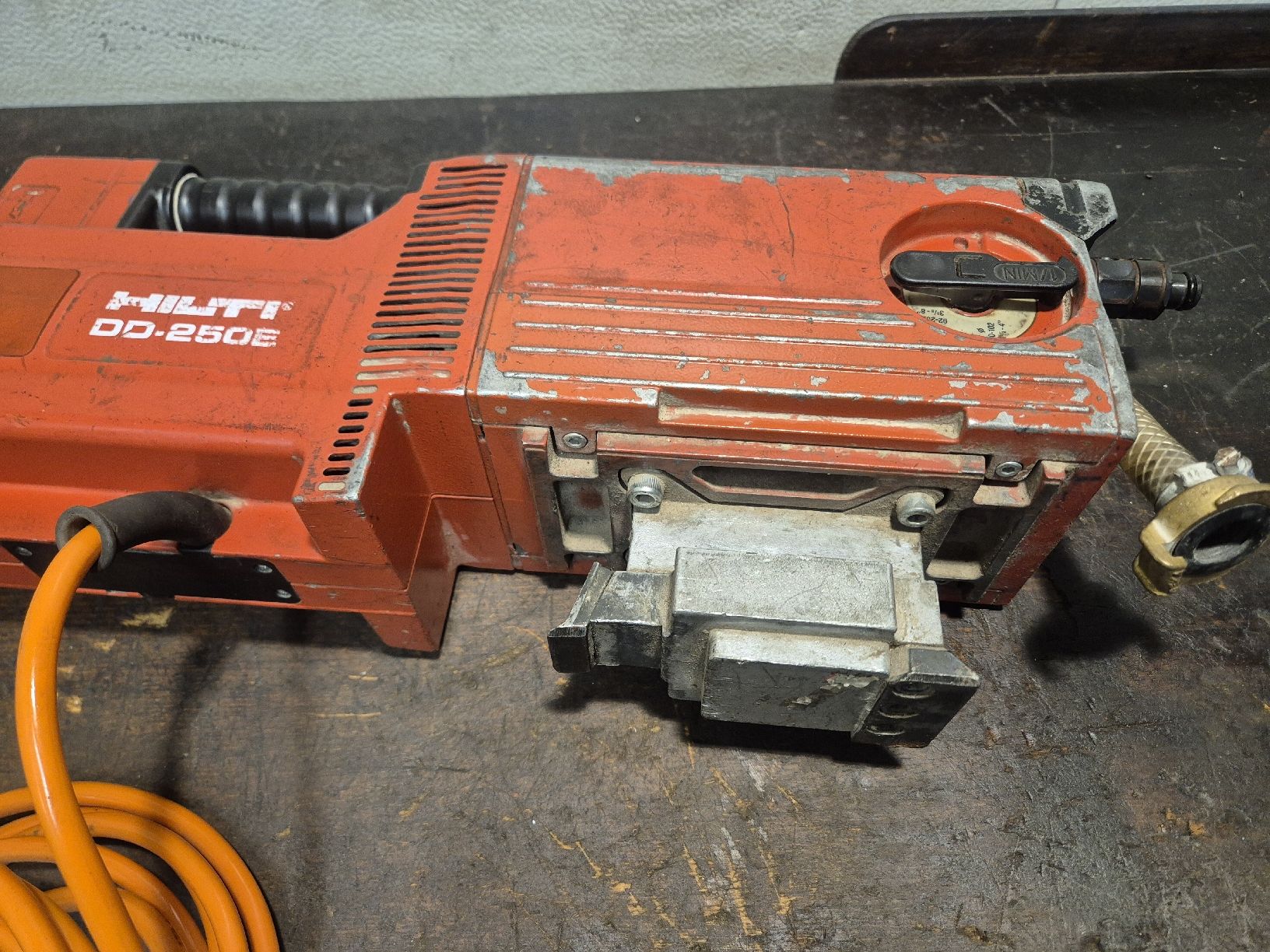 Hilti Trapani: Hilti DD-250 E Kernbohrgerät – Usato da Bärau venduto da schwedenpower 2