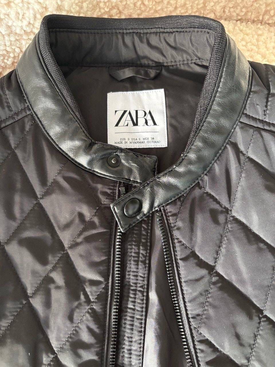 Zara Gilets & Westen: Steppweste Zara – Gebraucht aus Bern von ViksiBash 1
