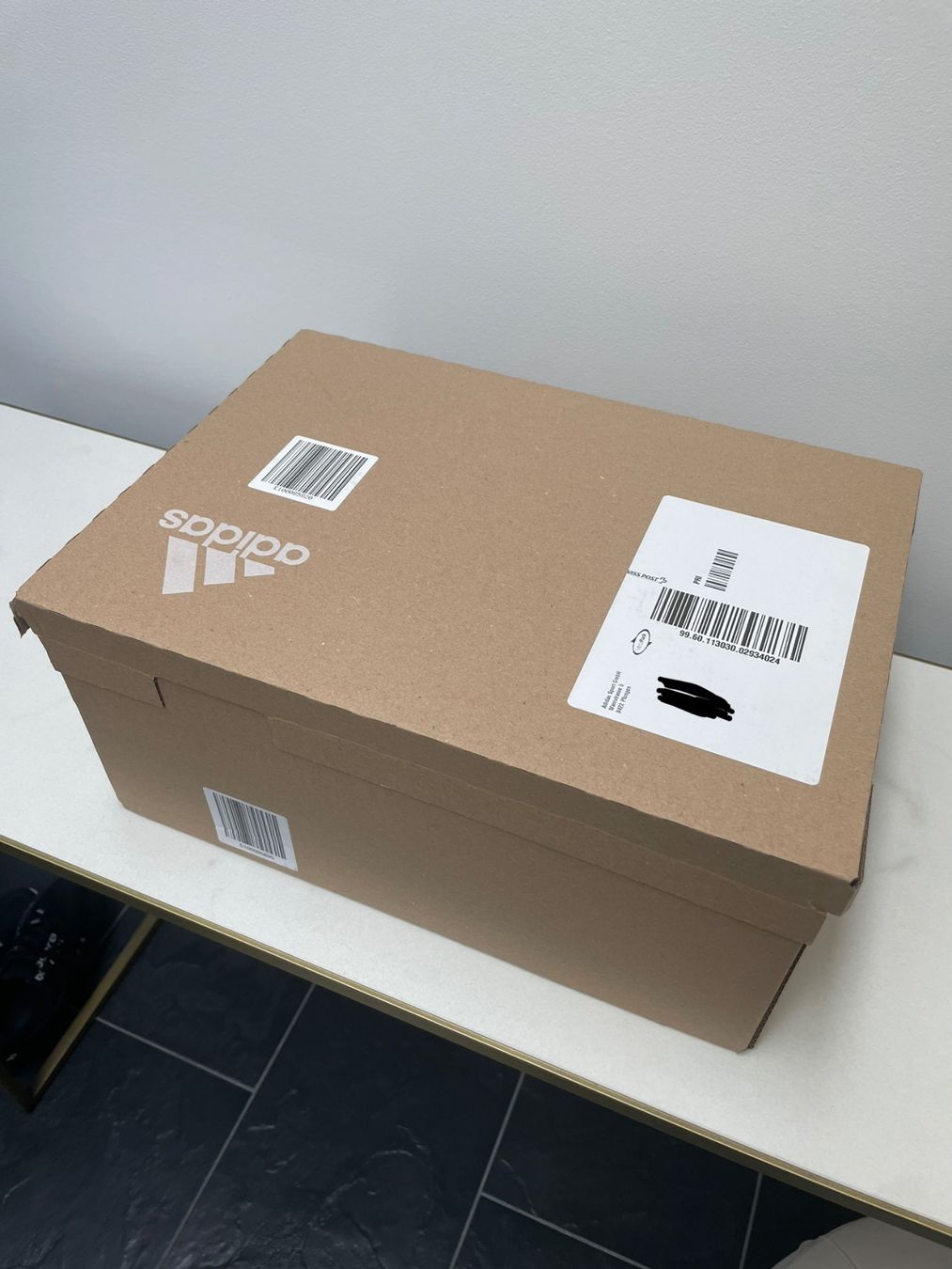 Herrenschuhe: NEW yeezy onyx - 40 – Neu und originalverpackt aus Vacallo von kellyyy 4