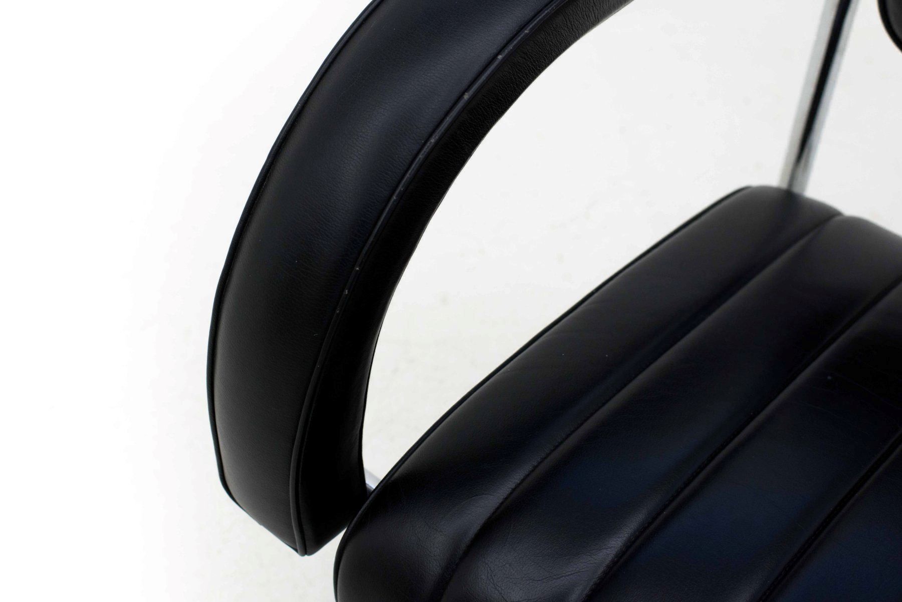 Classicon Poltrone: Eileen Gray Non Conformist Sessel ClassiCon Original – Usato da Zürich venduto da STUZH38 7