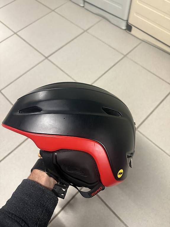 Giro Caschi: Skihelm Giro Grösse S inkl. Skibrille – Usato da Henggart venduto da aexelsurf 1
