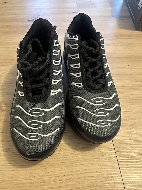 Scarpe per ragazzi: Chaussures garçon ? Pointure 37  – Usato da Genève venduto da hak_tp7m 4