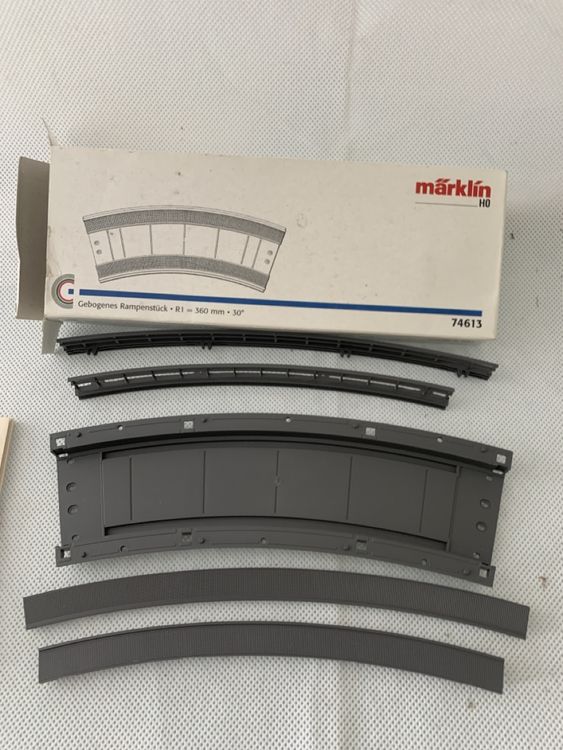 Märklin H0 74613 Böjd Rampdel R1 360 mm 30° | Köp på (742045084