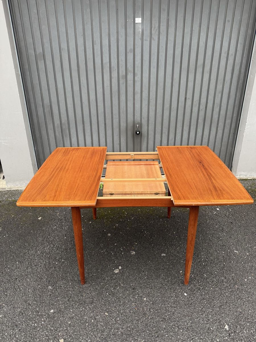 Tables: Table à manger en teck  – D'occasion à Yverdon-les-Bains par azi_2g8g 8