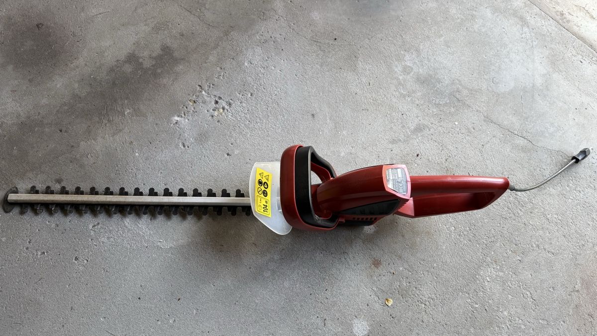 Tutte le macchine: Heckenschere – Usato da Oberuzwil venduto da WMB73