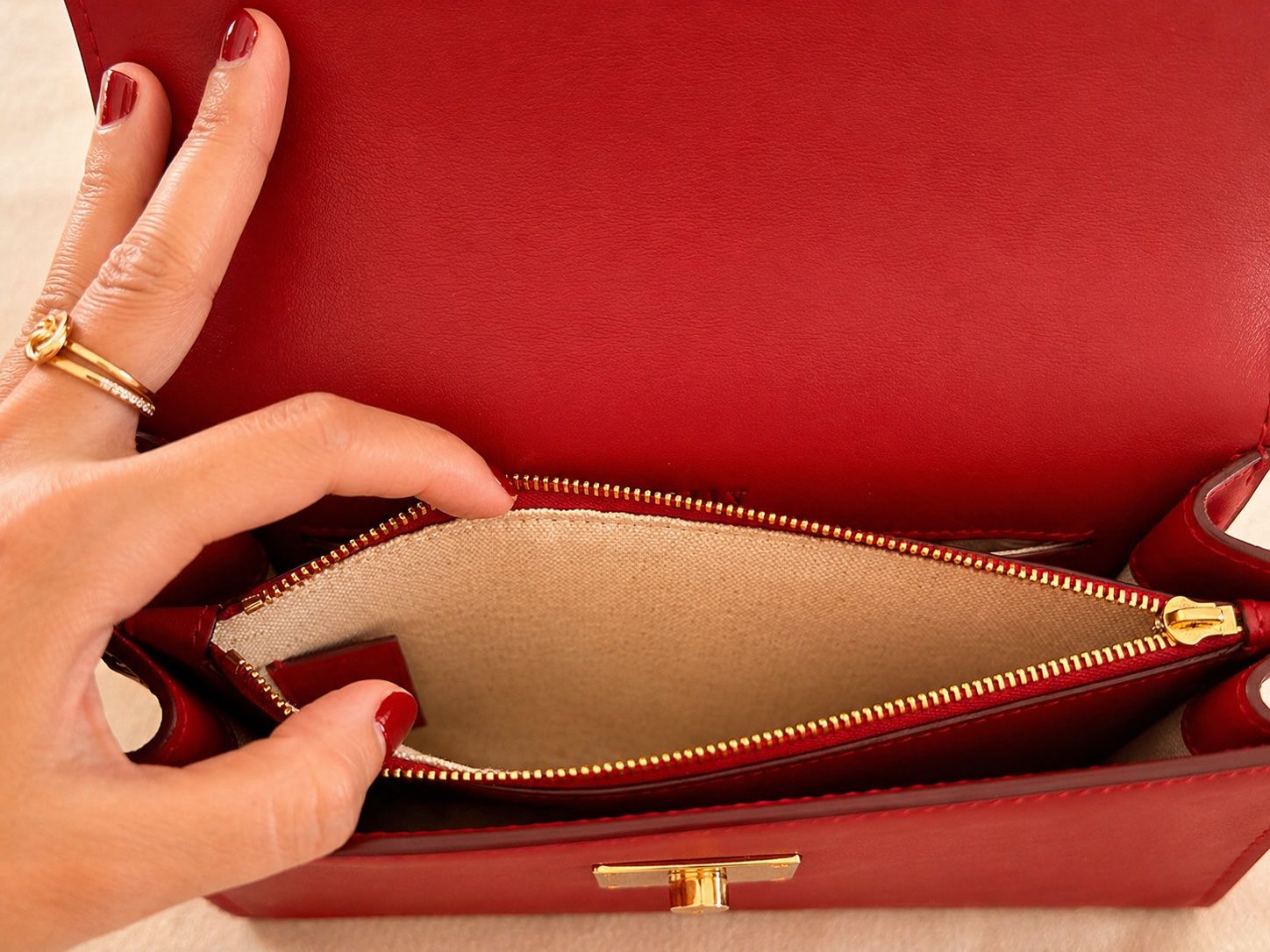 Bally Borse da donna: Sac Bally rouge – Usato da Fribourg venduto da aix_fs82 6