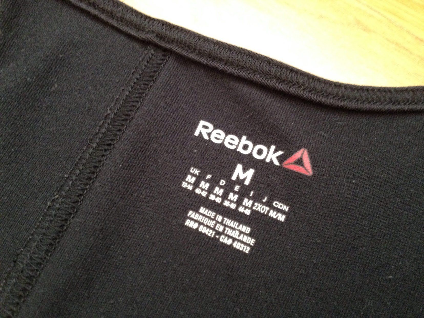 Reebok Pulls & Sweat-shirts: Oberteil Reebok – D'occasion à Dübendorf par Fip05 2