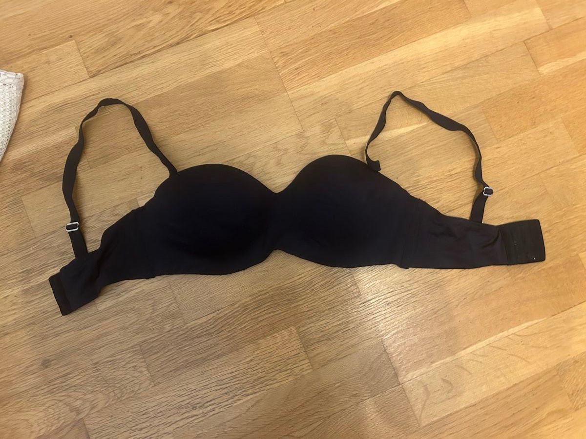Hunkemöller Altra biancheria intima: Neuer Hunkemöller BH 80 c – Nuovo (secondo la descrizione) da Allschwil venduto da selake990673