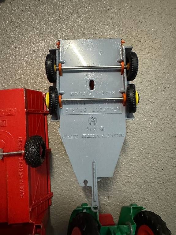 Kit di modellismo & Modellini statici: Modelltraktor und kleine Autos – Usato da Schwarzenberg LU venduto da Jodu1 3