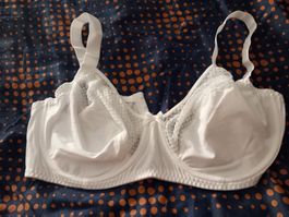 1 soutien gorge blanc(Neuf)