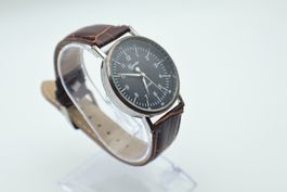 Herren Uhr neues Band  (läuft mit Garantie )