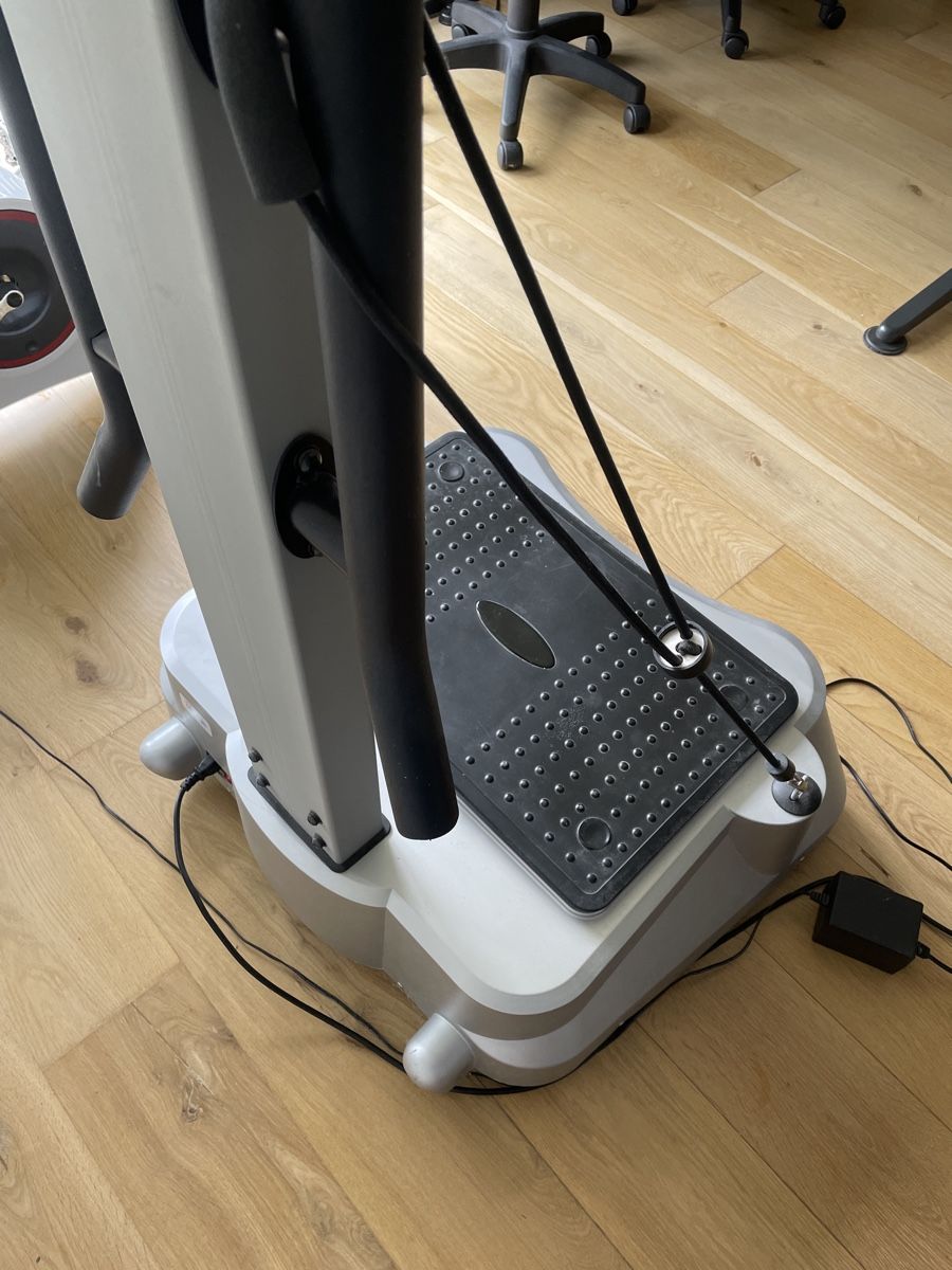 Hometrainer: Plateforme vibrante Affinity – Gebraucht aus Charmey (Gruyère) von maykeulb 1