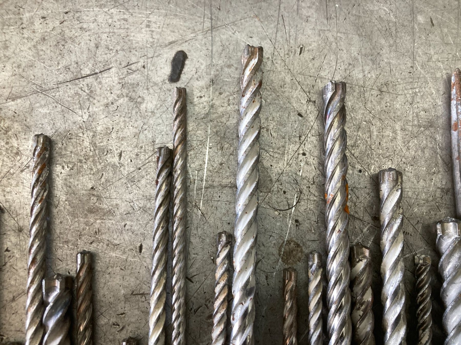 Hilti Alle Werkzeuge: SDS Bohrer Set Betonbohrer Steinbohrer Hammerbohrer OCC – Neu (gemäss Beschreibung) aus Cham von WB2223 1