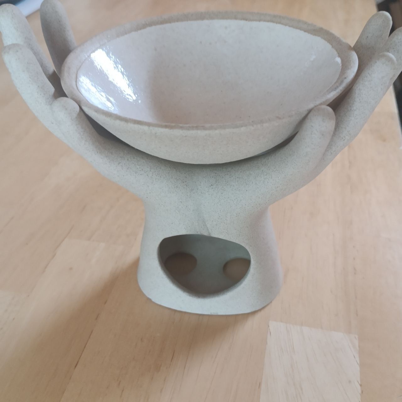 Duftöldiffusoren: Keramik- Duftlampe   Hände 18 cm – Gebraucht aus Zezikon von Mercataro